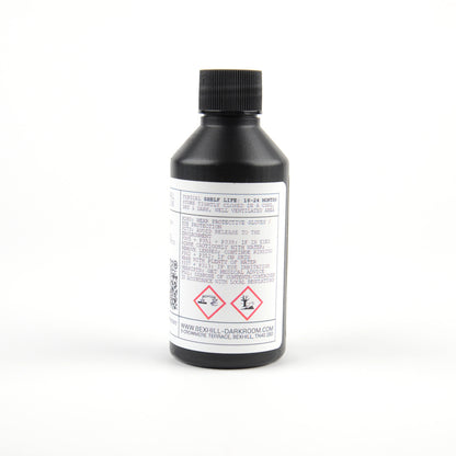 Van Dyke Brown Sensitiser - 100ml